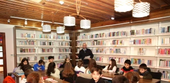 Nilüfer Belediyesi Kütüphane Müdürlüğü'nden çocuklara eleştirel düşünme atölyesi