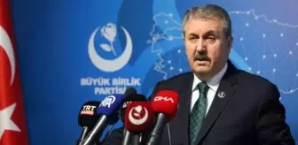 BBP Lideri Mustafa Destici: Anayasa Mahkemesi Türkiye'yi karıştırmaya zemin hazırlıyor