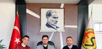 Eskişehirspor, Ahmet Sezer ve Yusuf Sunbat ile anlaşma sağladı