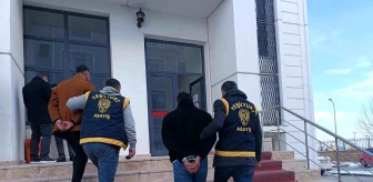 Malatya'da Hasarlı Binalardan Hırsızlık Yapan 2 Zanlı Gözaltına Alındı