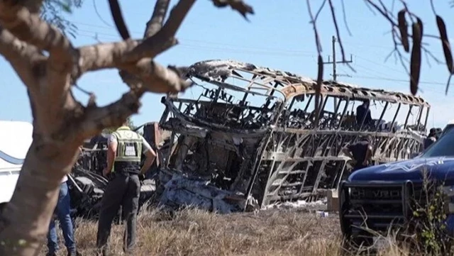 Meksika'da tur otobüsüyle kargo kamyonu çarpıştı: 19 kişi öldü, 22 kişi yaralandı