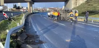 Çorlu'da Kapalı Kasa Minibüs Kaza Sonucu Devrildi: 1 Ölü, 1 Yaralı