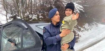 Yalova'da Karlı Yaylada Mahsur Kalan Aile Kurtarıldı