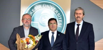 Balıkesir Üniversitesi'nde Dekanlık Devir Teslimi Gerçekleştirildi