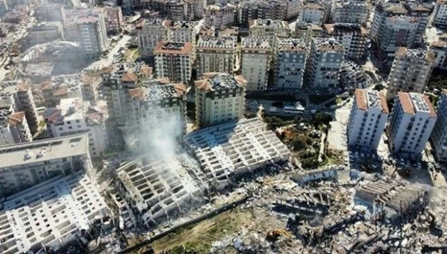 Hatay'da 269 kişiye mezar olan Rönesans Rezidans'ın müteahhidinden skandal sözler: Bina yan yattı çökmedi