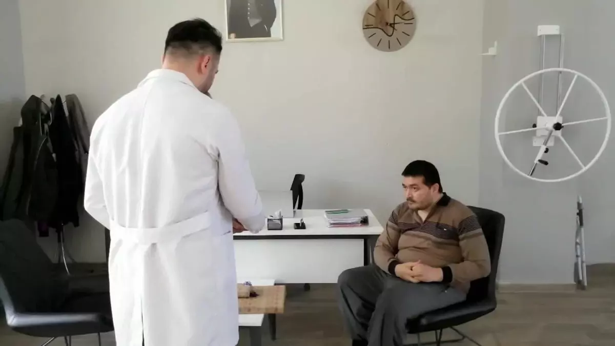 Honaz Belediyesi Sağlıklı Yaşam Merkezi 2 Bininci Hastasını Ziyaret Etti