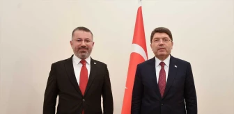 Karabük Üniversitesi Rektörü Adalet Bakanı Yılmaz Tunç'u ziyaret etti