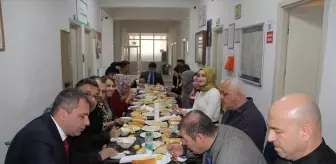 Yalıhüyük'te Kamu Çalışanları Öğle Yemeğinde Buluştu