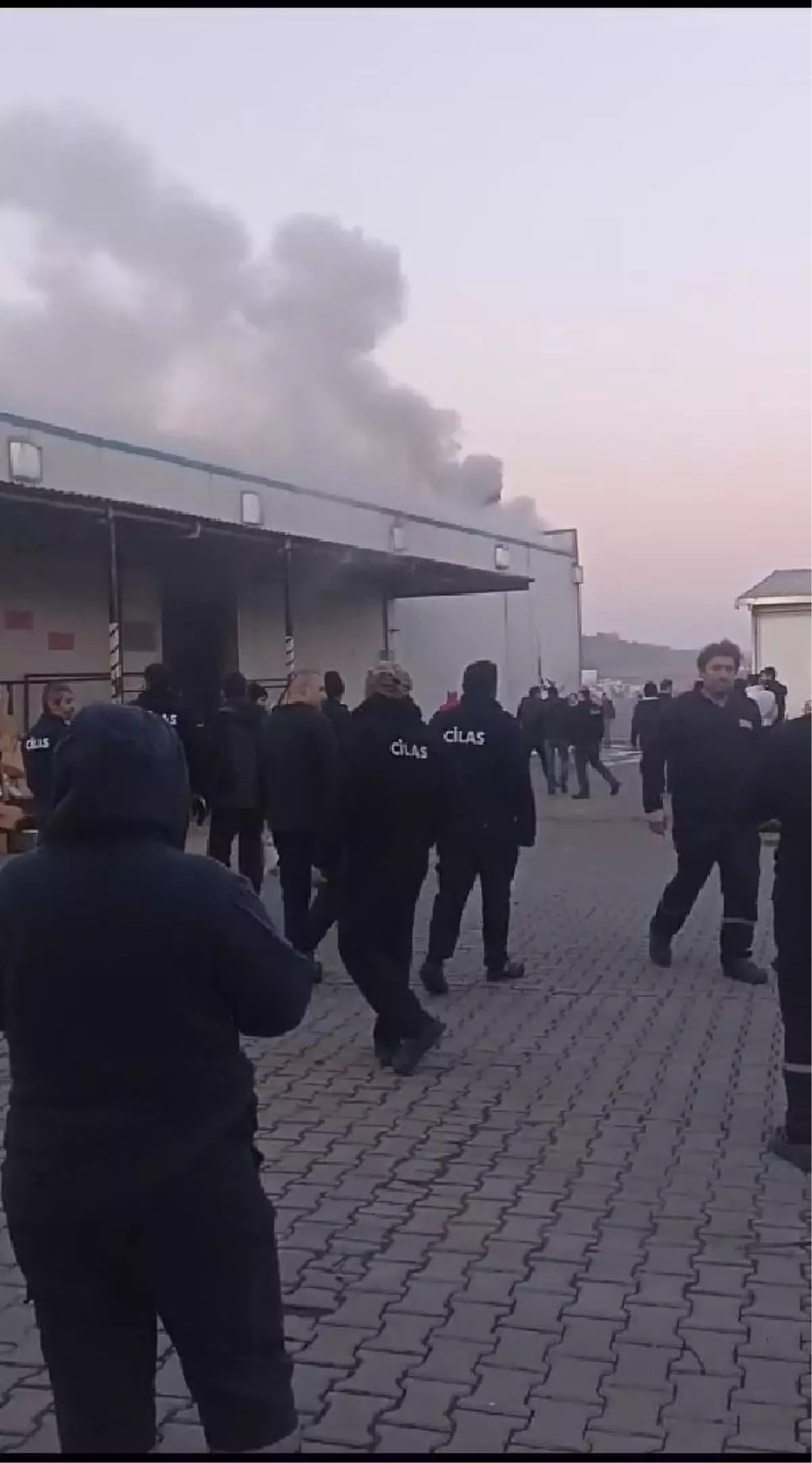 Zonguldak'ta bir fabrikada yangın çıktı