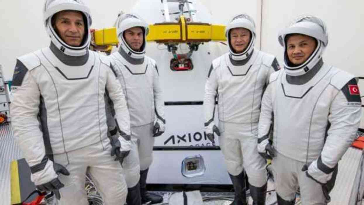 ALPER GEZERAVCI NE ZAMAN DÖNECEK? 2 Şubat Alper Gezeravcı nereye inecek? İlk Türk Astronot Gezeravcı Türkiye'ye ne zaman dönüyor?