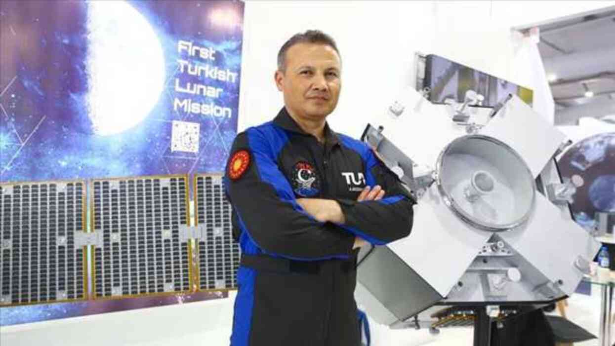 ALPER GEZERAVCI NE ZAMAN DÖNECEK? 2 Şubat Alper Gezeravcı nereye inecek? İlk Türk Astronot Gezeravcı Türkiye'ye ne zaman dönüyor?