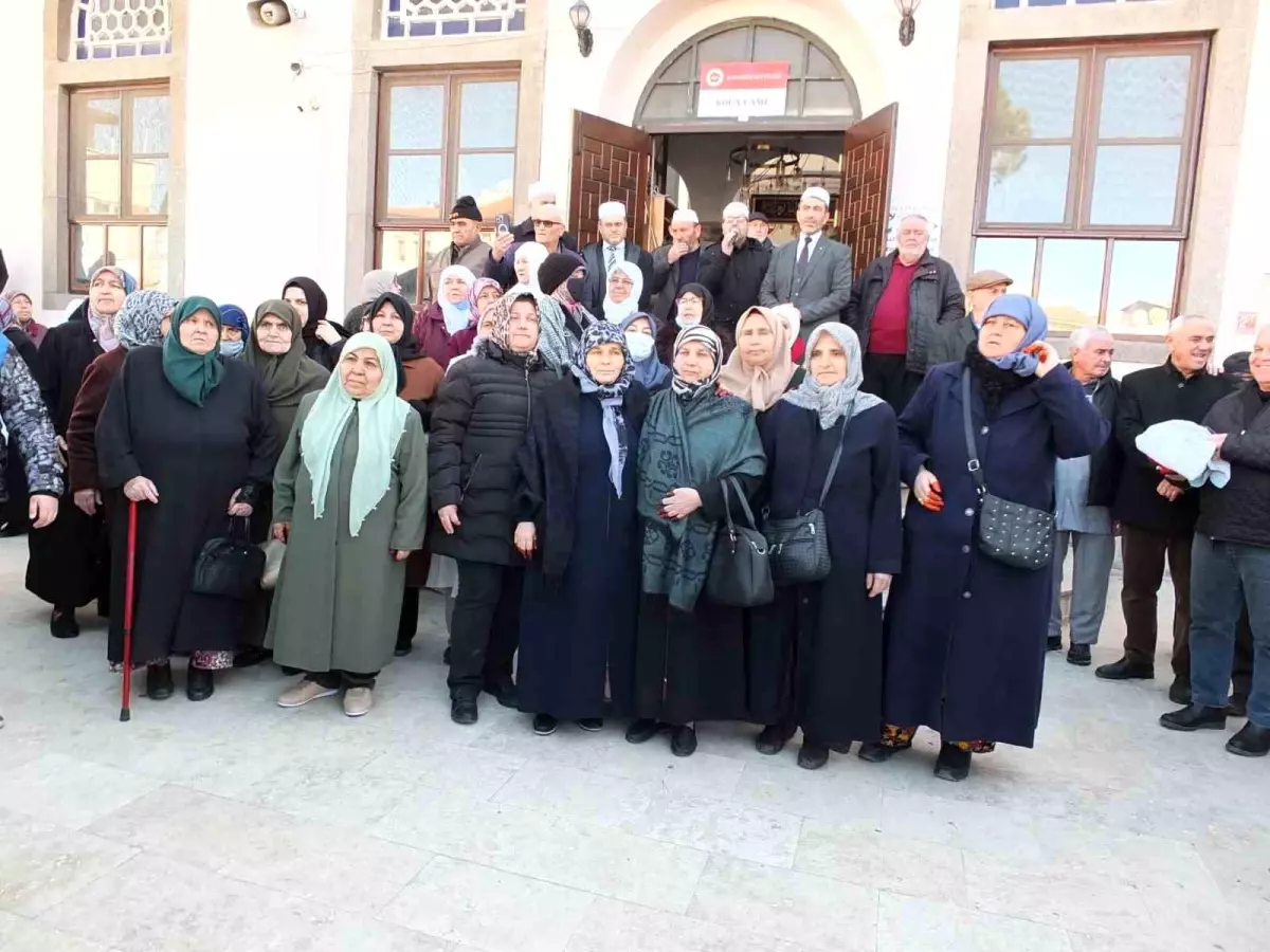Balıkesir'de Umre için Uğurlama Töreni