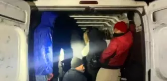Çanakkale'de 45 kaçak göçmen ve 3 organizatör yakalandı