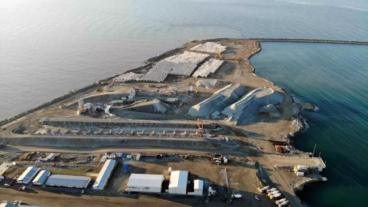 İyidere Lojistik Merkezi'nin dolgusu yüzde 72 tamamlandı