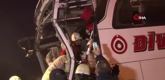 Kuzey Marmara Otoyolu'nda yolcu otobüs tıra çarptı: 19 yaralı