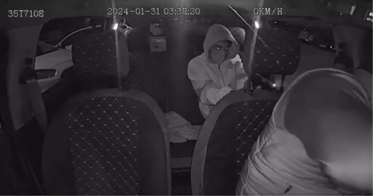 İzmir'de Taksici Cinayeti: Gaspçı, Müşteri Olarak Bindiği Taksiciyi Öldürdü