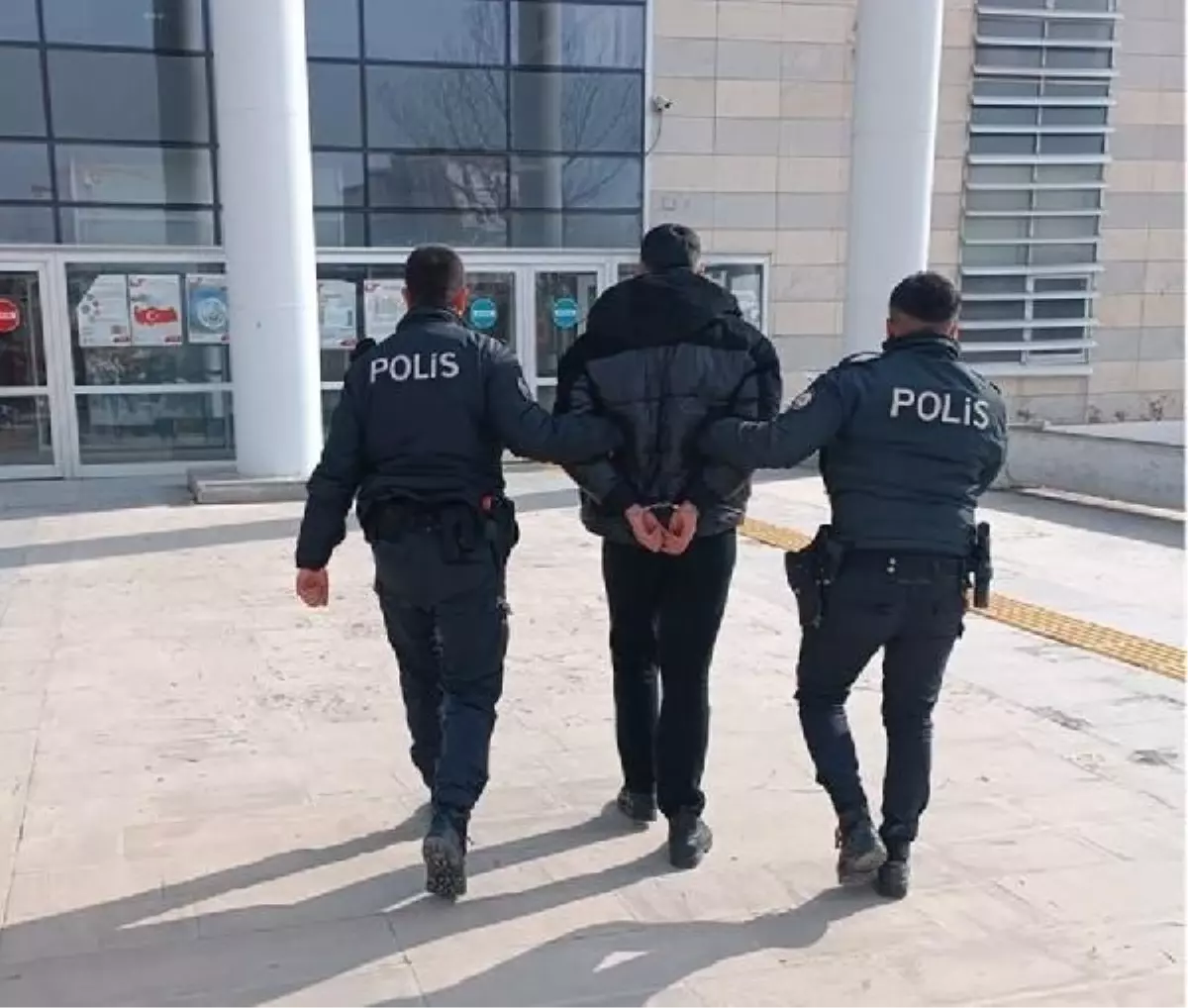 Cinayet davası çıkışında silahlı saldırıya ilişkin firari yakalandı