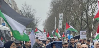 Düsseldorf'ta Filistin'e Destek Yürüyüşü Düzenlendi