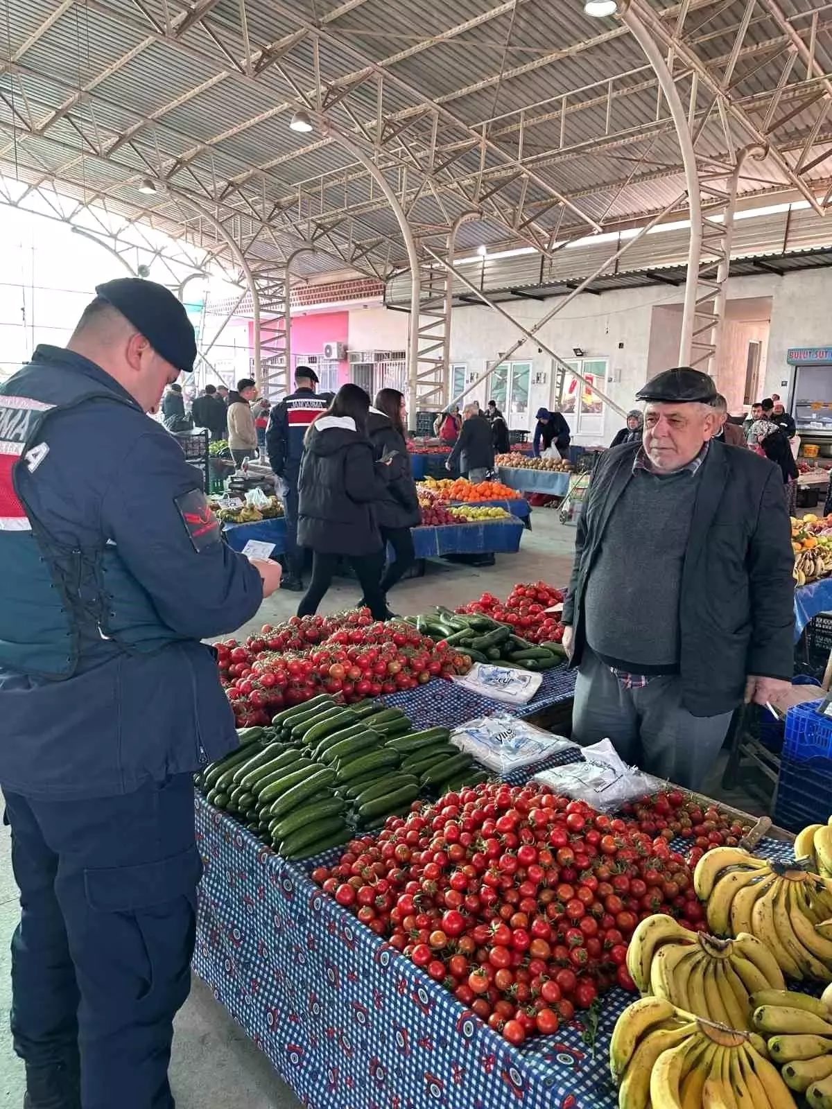 Aydın'da Jandarma Vatandaşları Hırsızlık ve Dolandırıcılık Konusunda Bilgilendirdi
