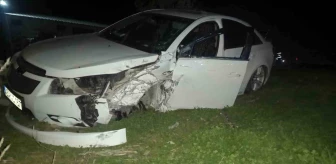 Manisa'da minibüs ile otomobil çarpıştı: 5 yaralı