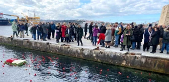 Sinop'ta mübadelenin 101. yıl dönümü anısına denize çelenk bırakıldı