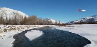 Türkiye'nin en hızlı akan nehri olan Çoruh buz tuttu