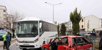 Elazığ'da Zincirleme Trafik Kazası: 2 Yaralı