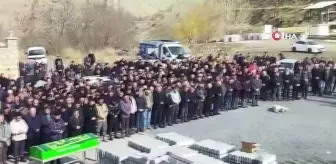 Kuzey Marmara Otoyolu'ndaki kaza sonucu hayatını kaybeden şoför son yolculuğuna uğurlandı