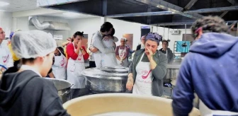 Gönül Mutfağı, 6 Şubat depreminin yıl dönümünde taziye yemeği hazırladı