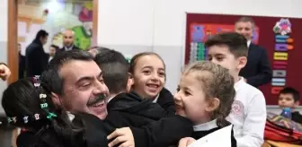 Milli Eğitim Bakanı Yusuf Tekin, Şehit Güner Altınok İlkokulu'nu ziyaret etti