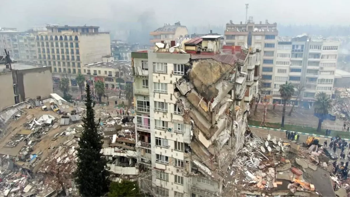 Çorum Valisi Doç. Dr. Zülkif Dağlı, Asrın Felaketinde Yaşananları Anlattı