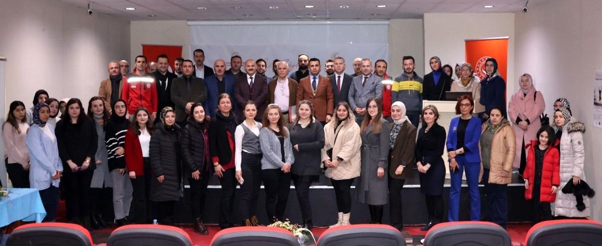 Erzurum Aile ve Sosyal Hizmetler İl Müdürlüğü, 'Aile Söyleşileri' programının ilkini gerçekleştirdi