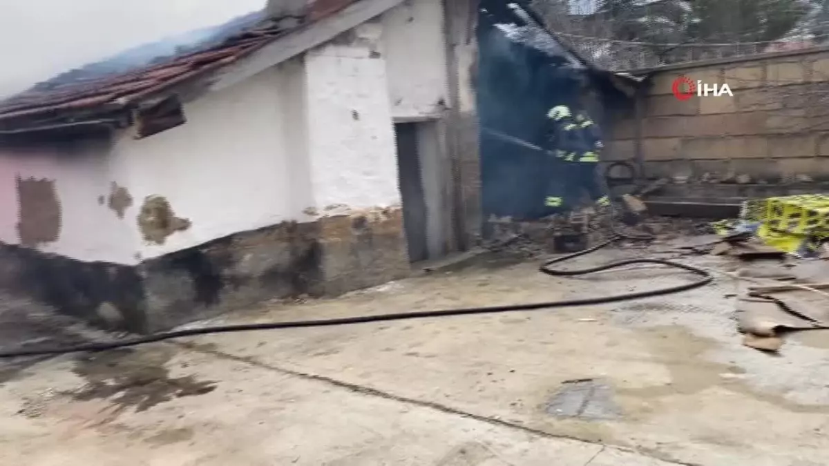 Konya'da müstakil evin aşhanesinde yangın