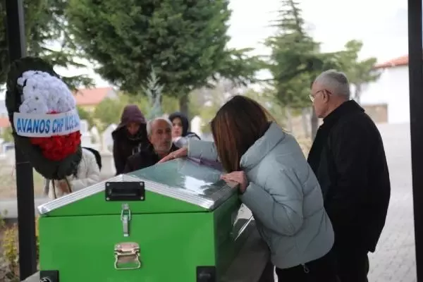 Liseli Hazal'ın ölümüne sebep olan sürücü teslim oldu Liseli Hazal'ın ölümüne sebep olan sürücü teslim oldu