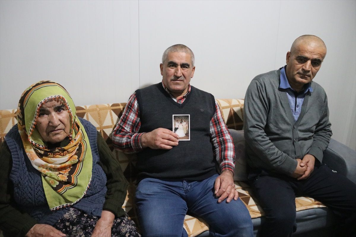 Malatya'da yaşayan 80 yaşındaki anne, depremde kaybettiği kızının acısını yaşıyor