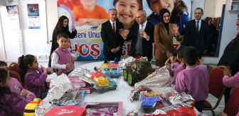 Ağrı'daki Okullardan Hatay'daki Çocuklara Oyuncak Yardımı