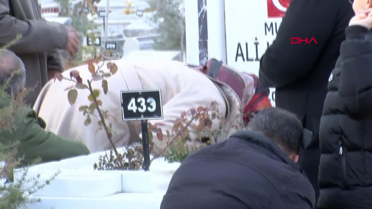 Malatya'da depremzedelerin anma töreni