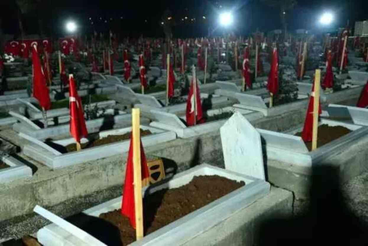 Depremin sembolü olan Mesut Hançer: Her şey yarım kaldı Depremin sembolü olan Mesut Hançer: Her şey yarım kaldı