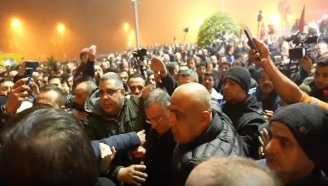 Depremin yıl dönümünde Hatay halkı öfkeli! Lütfü Savaş 'istifa' sloganlarıyla, Fahrettin Koca yuhalamalarla protesto edildi
