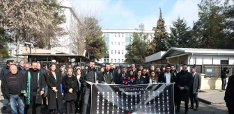 Diyarbakır'da depremde hayatını kaybeden avukatlar anıldı