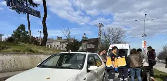 Sinop'ta otomobil ile motosiklet çarpıştı: 1 yaralı