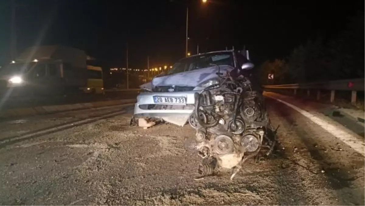 İzmit'te otomobil refüje çıkarak ağaca çarptı: 5 yaralı