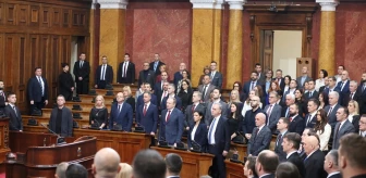 Sırbistan Ulusal Meclisi Yeni Milletvekilleriyle İlk Oturumunu Gerçekleştirdi