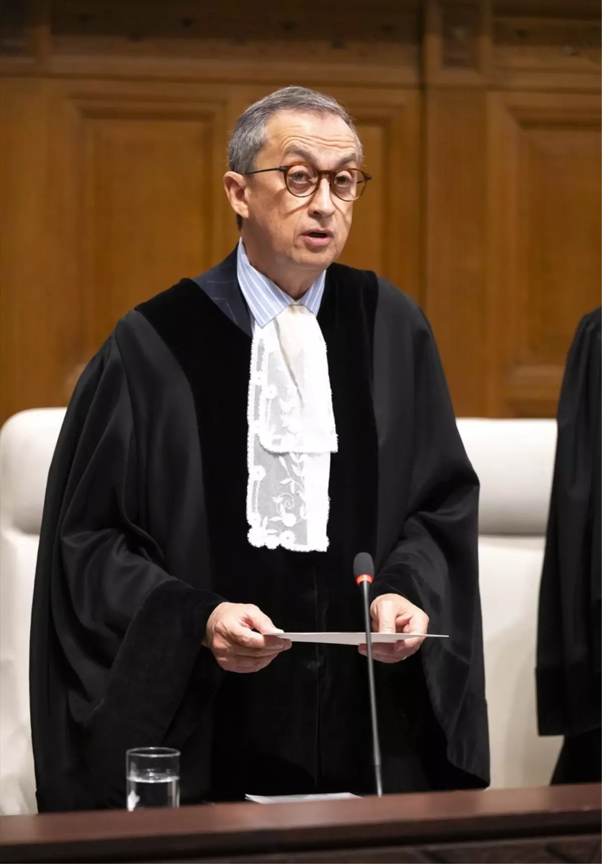 Uluslararası Adalet Divanı'na 4 yeni üye göreve başladı