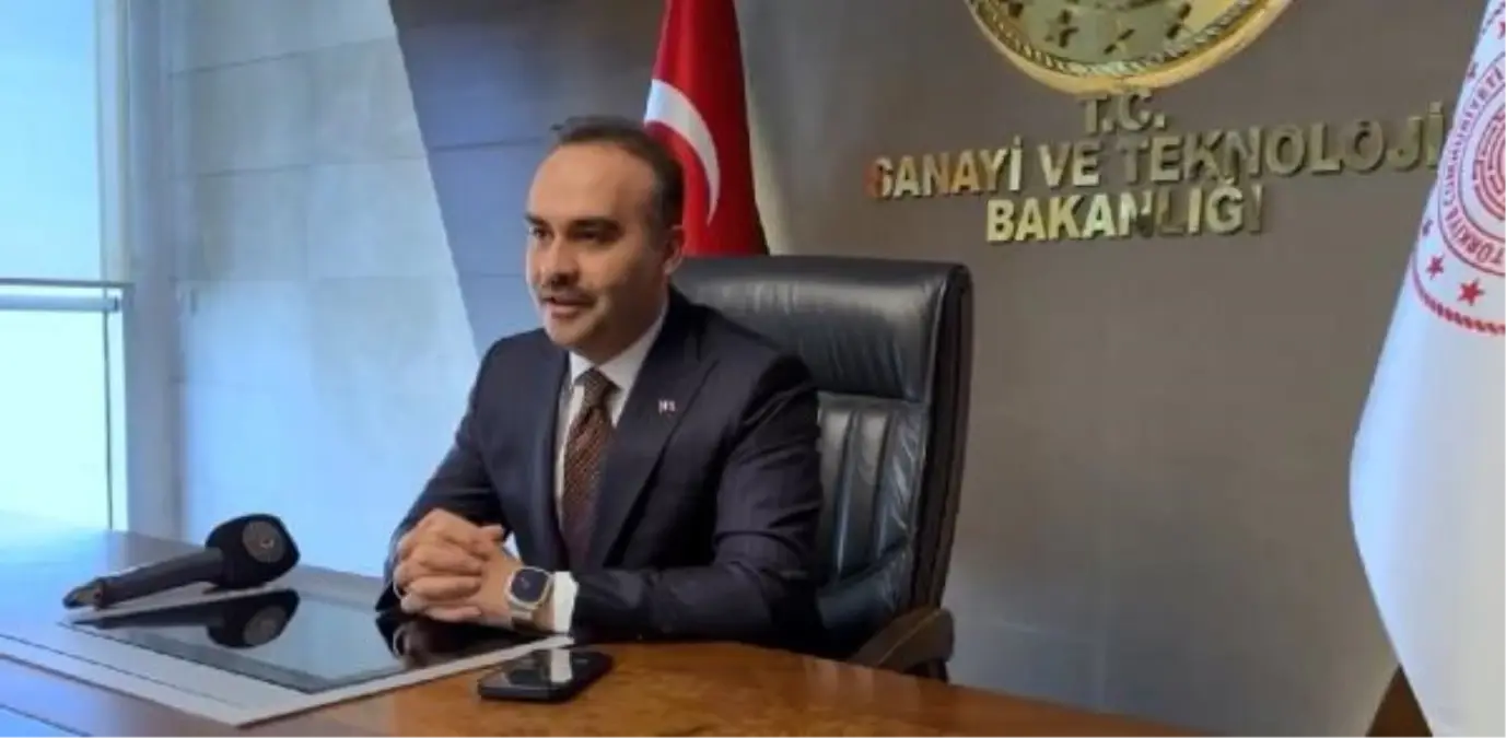 Türkiye'nin ilk astronotu Alper Gezeravcı ile Bakan Kacır arasında telefon görüşmesi