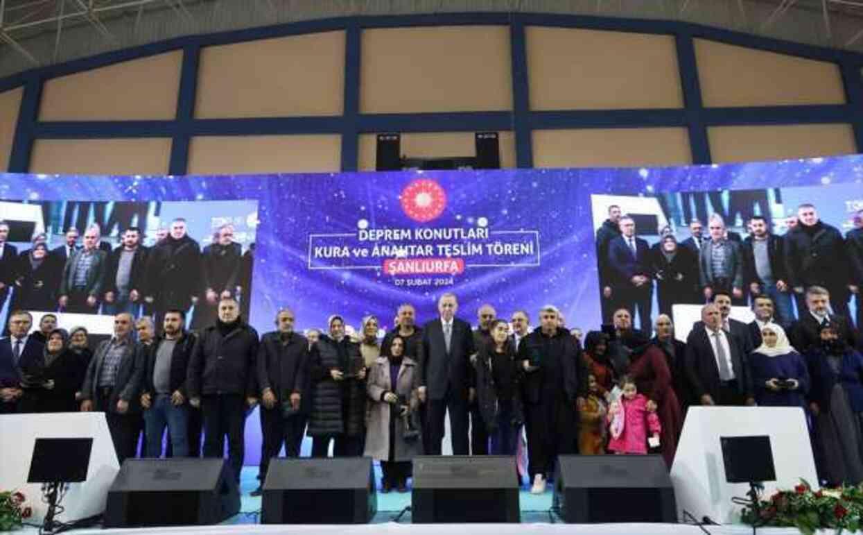 Cumhurbaşkanı Erdoğan: Şanlıurfa'da 1314 deprem konutunun anahtar teslimini yaptık Cumhurbaşkanı Erdoğan: Şanlıurfa'da 1314 deprem konutunun anahtar teslimini yaptık