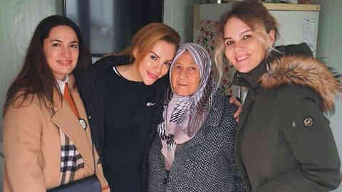 Cumhurbaşkanlığı İletişim Başkanlığı Koordinasyonu ile ünlü isimler deprem bölgesinde