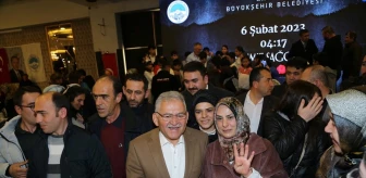 Kayseri Büyükşehir Belediye Başkanı Depremzedelerle Buluştu