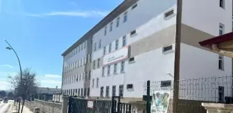 Elazığ'da Lisede Öğrenci Kavgası: Bir Öğrenci Bıçaklandı