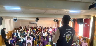 Adana'da İlkokul ve Anaokulu Öğrencilerine Siber Suçlarla Mücadele Eğitimi